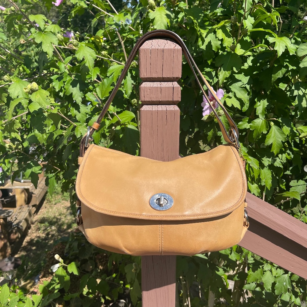 Coach Shoulder Bag Soho Leather Flap Style F15170 Tan Convertible Cross Body
